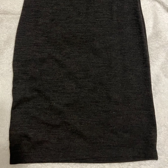 French Connection, fitted dress, size 2 (UK size XXS), shoulders out. - Picture 4 of 4